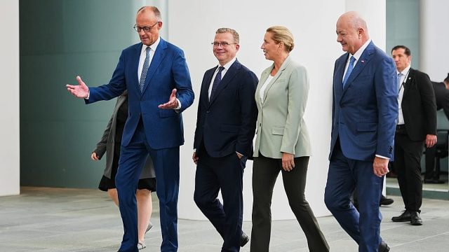 Frugal Nations Intensify Campaign to Curb EU Budget