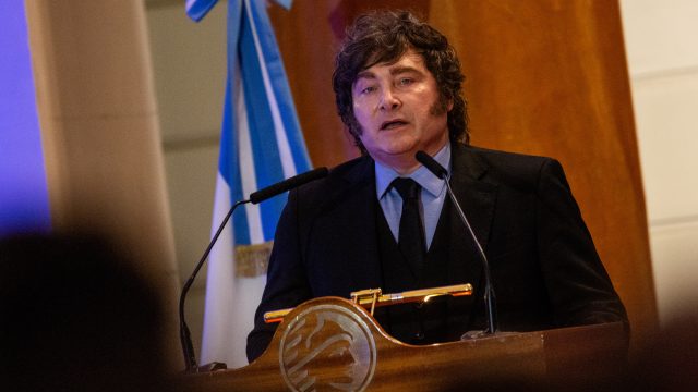 Milei Threatens Sanctions on Falklands Oil Firms as Trump’s Neutrality Stirs Geopolitical Tensions