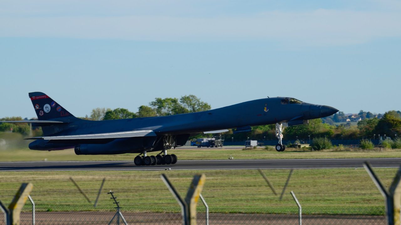 US Withdraws B-1 Bombers from UK Base Citing Security Concerns